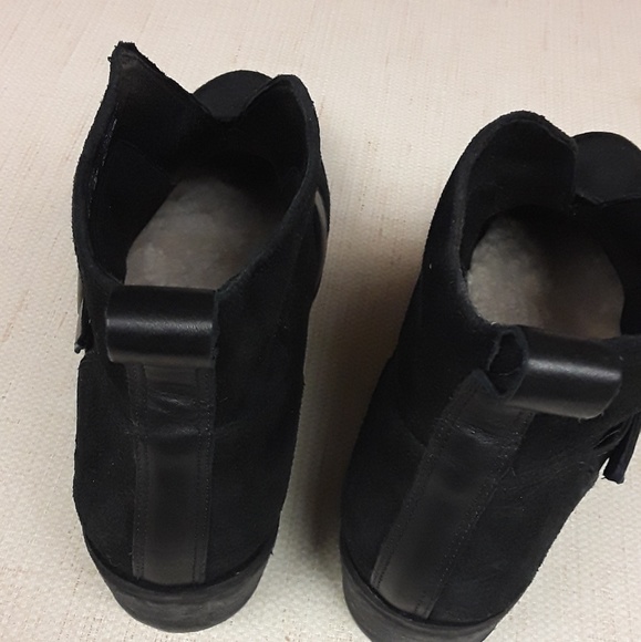 UGG Black Wright Belted Ankle Boots 9.5 Boho - Picture 4 of 8